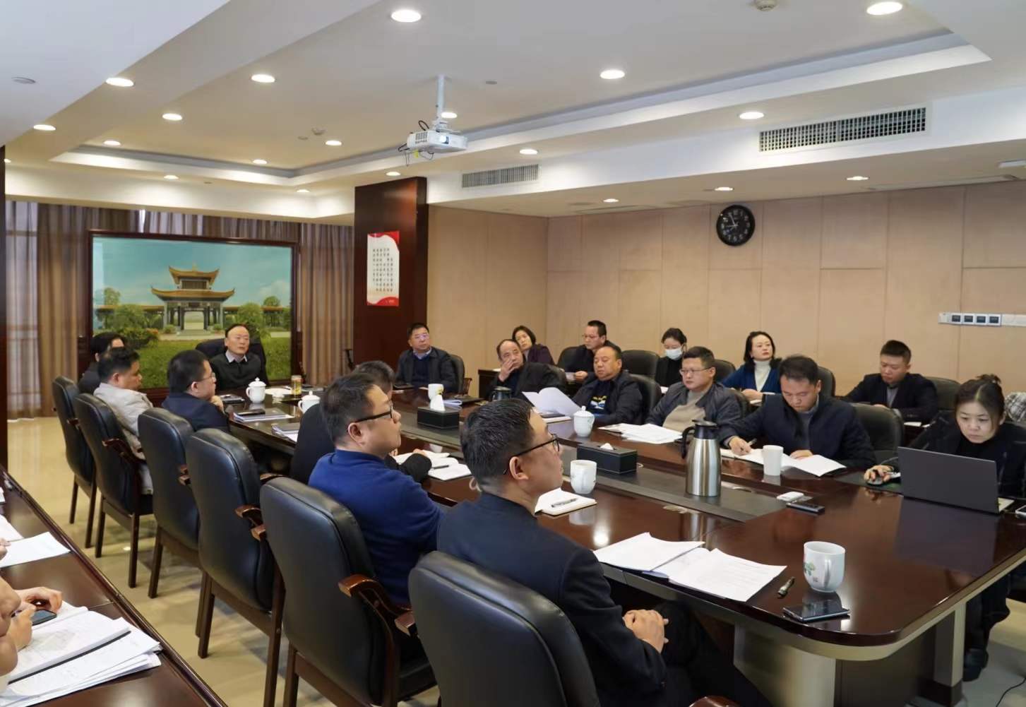 米兰体育平台app官网_米兰体育(中国)召开2022年经营发展工作务虚会