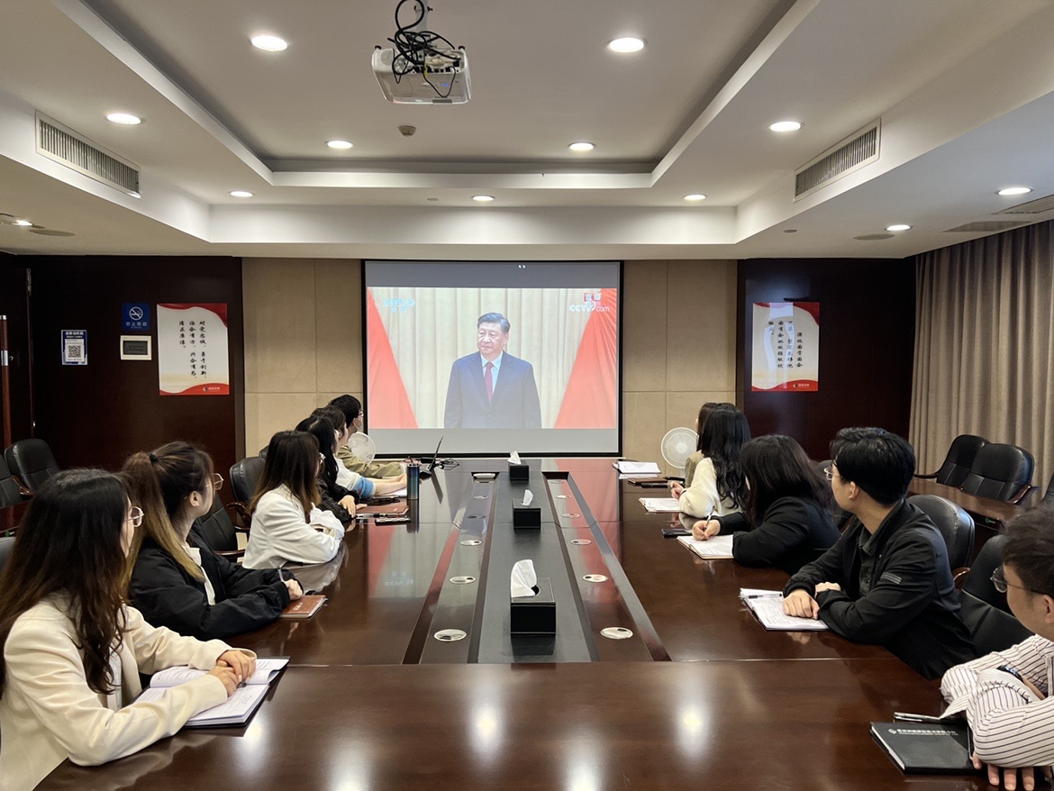 米兰体育平台app官网_米兰体育(中国)
组织团员青年集中观看庆祝中国共产主义青年团成立100周年大会
