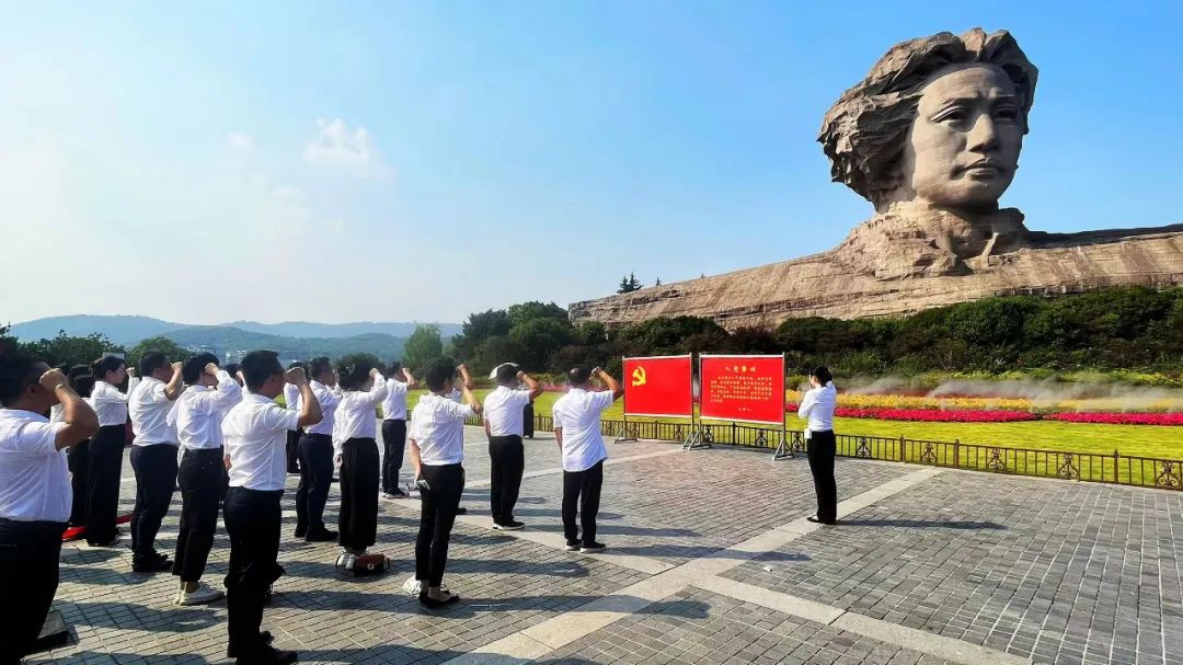 米兰体育平台app官网_米兰体育(中国)
党委组织开展“喜迎二十大 奋进新征程”主题党日活动