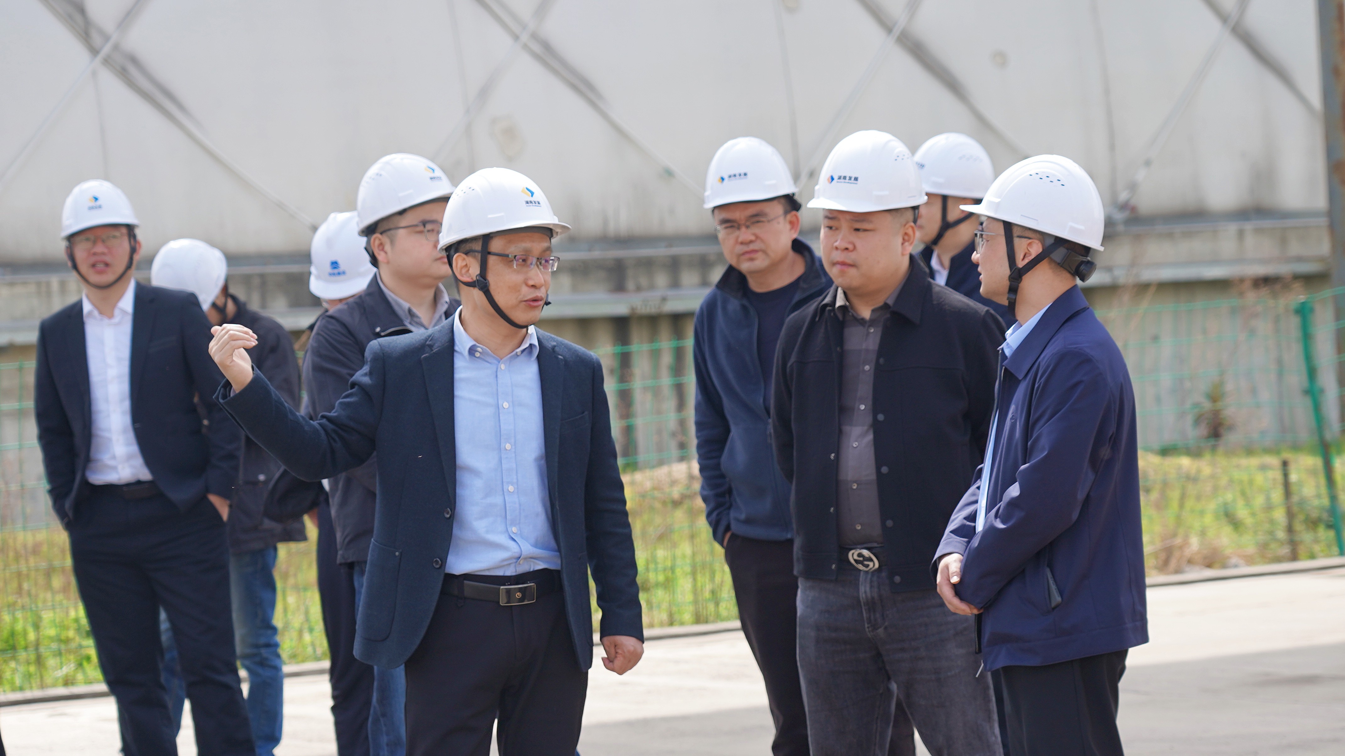 沅江市副市长雷亮调研米兰体育平台app官网_米兰体育(中国)机制砂和砂石集散中心项目
