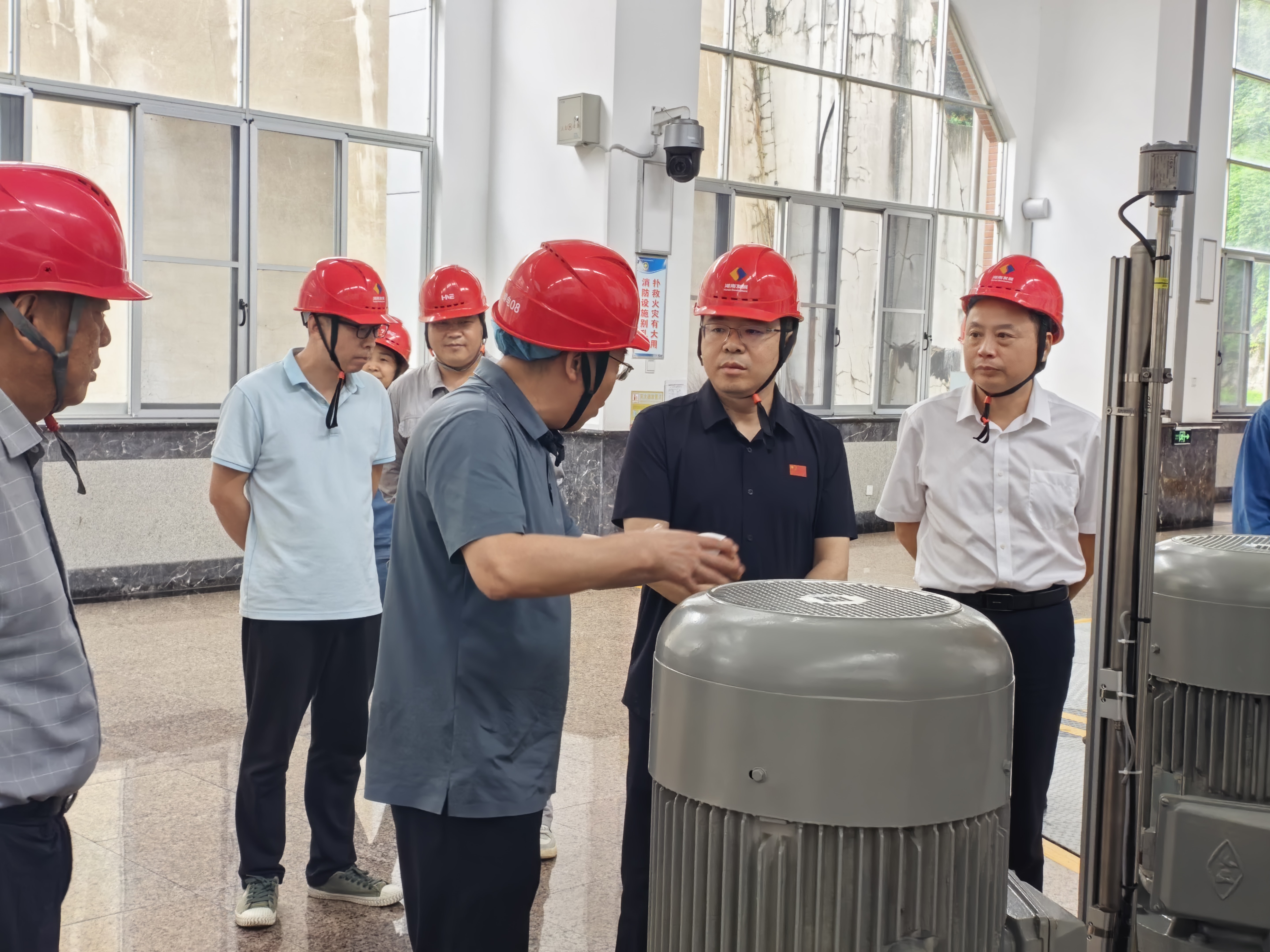 饶高一行赴蟒塘溪水电站督导检查安全生产工作